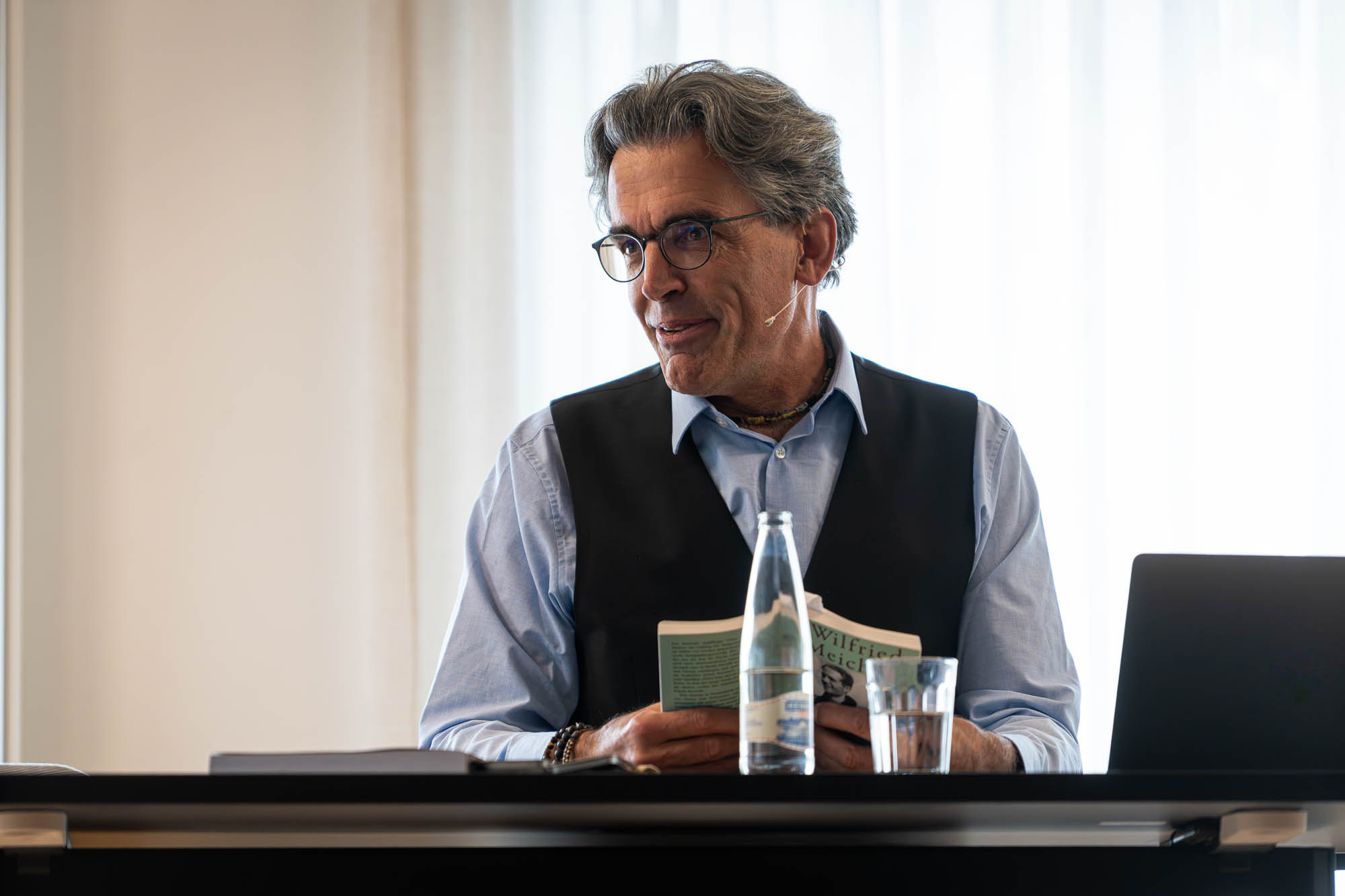 LiteratureLenk-web-dersu.ch-9543.jpg LiteratureLenk-web-dersu.ch-9543.jpg