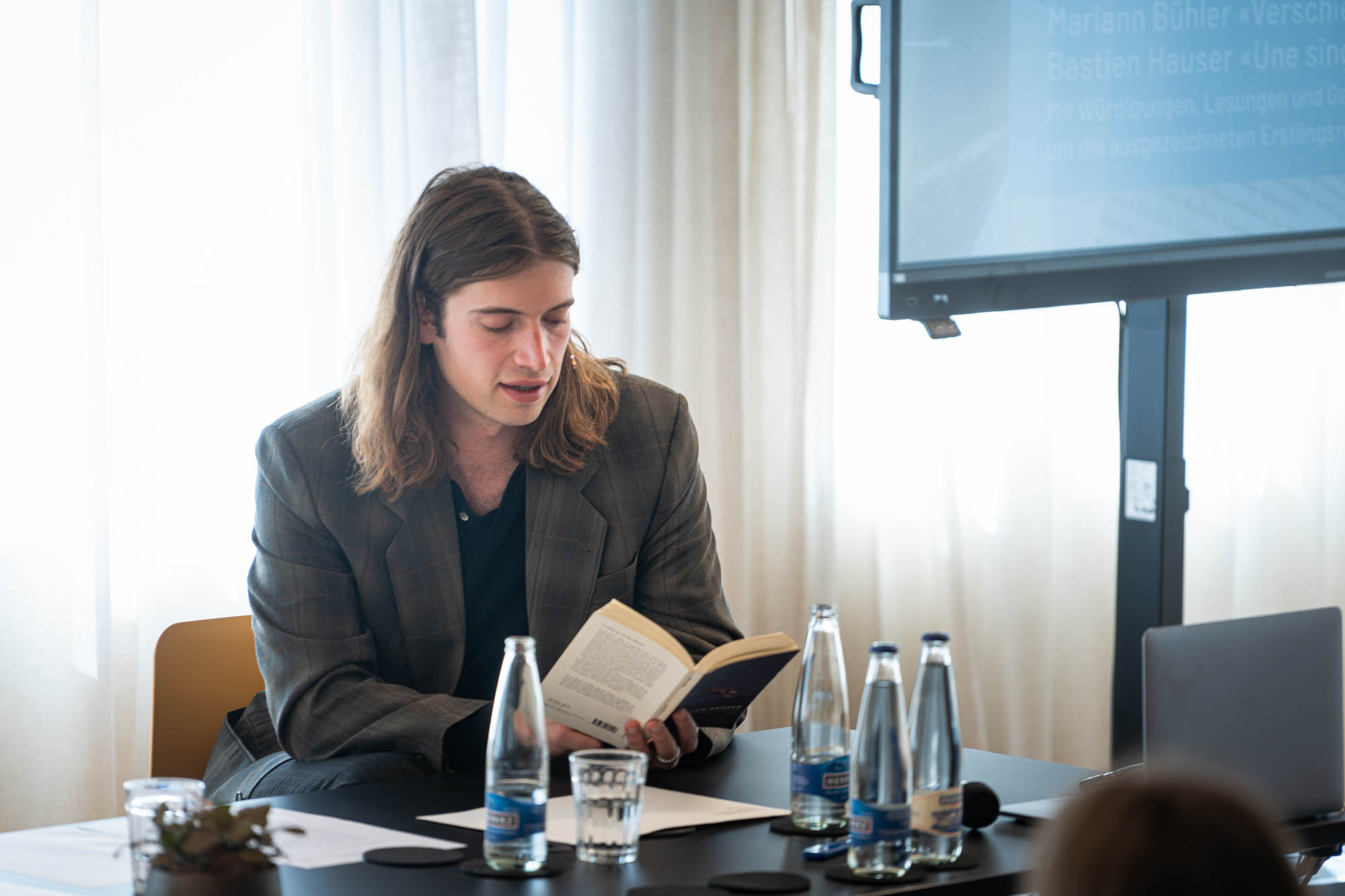 LiteratureLenk-web-dersu.ch-9987.jpg LiteratureLenk-web-dersu.ch-9987.jpg